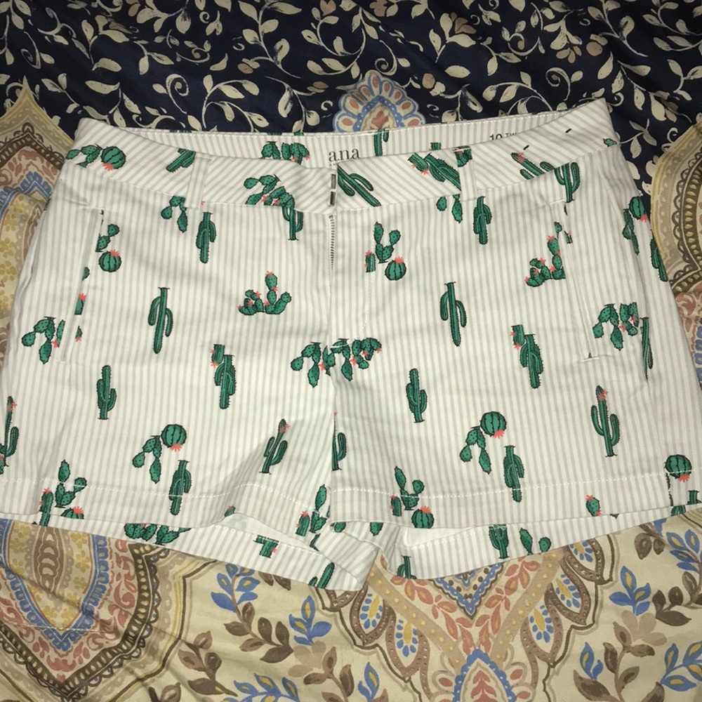 Cactus print shorts